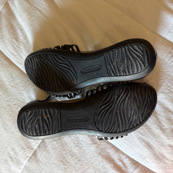 Baretraps Abbie T Strap Sandals 7.5 - Picture 3 of 4